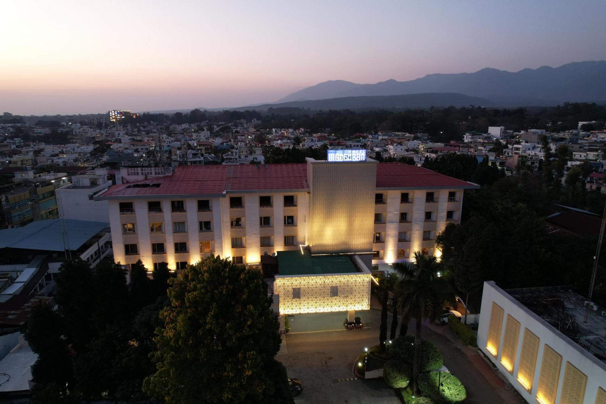 Hotel Madhuban Dehradun Eksteriør billede