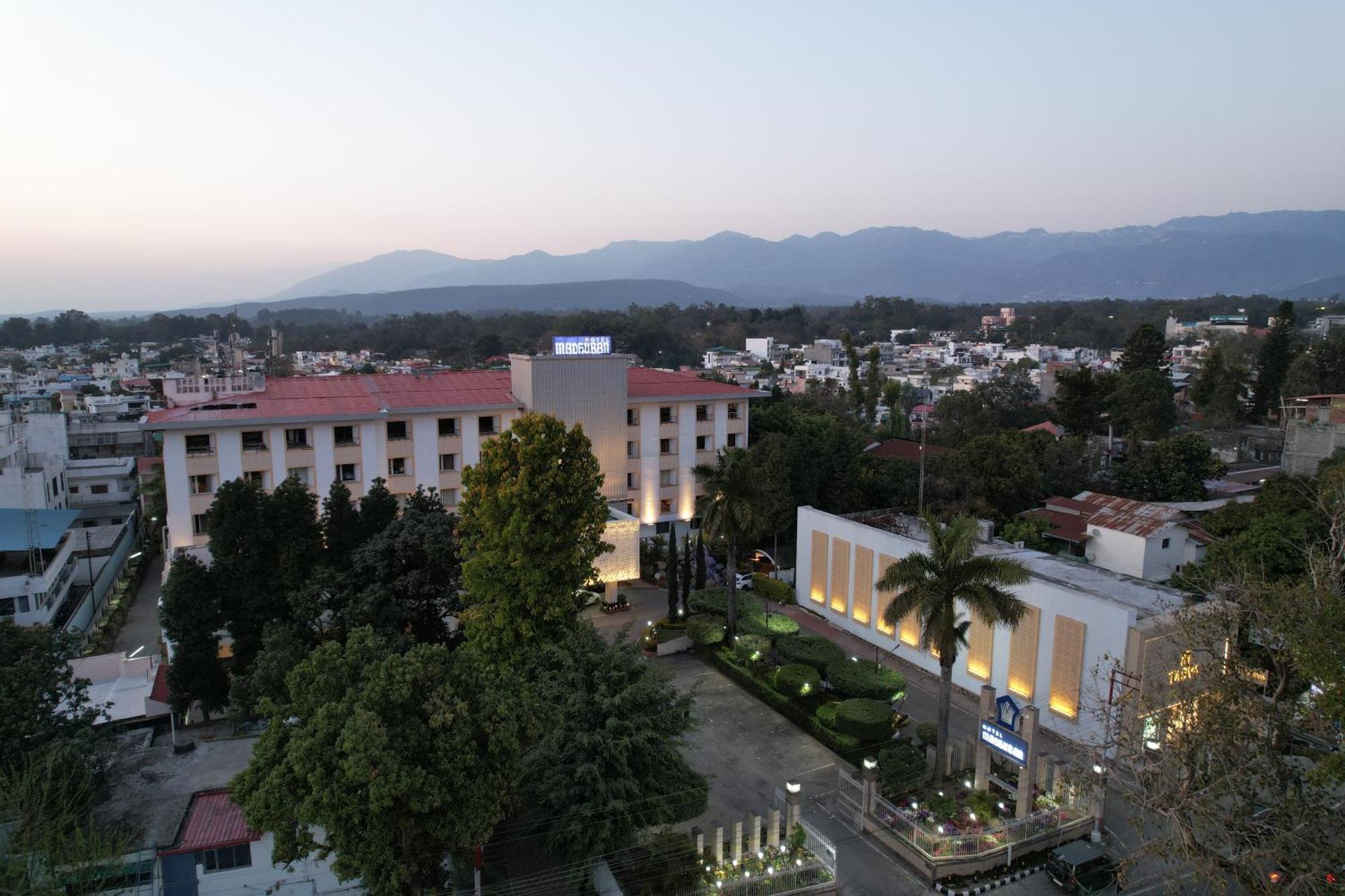 Hotel Madhuban Dehradun Eksteriør billede